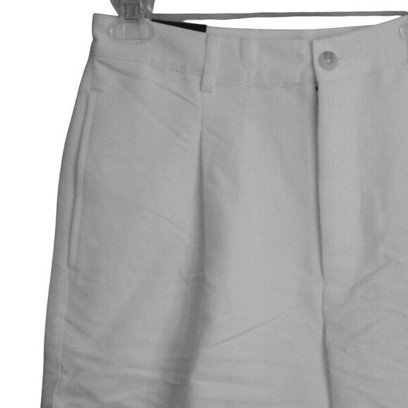 Chaps Size 31 Golf shorts Men's pleated front Basic white Logo Pockets NEW - Picture 2 of 5